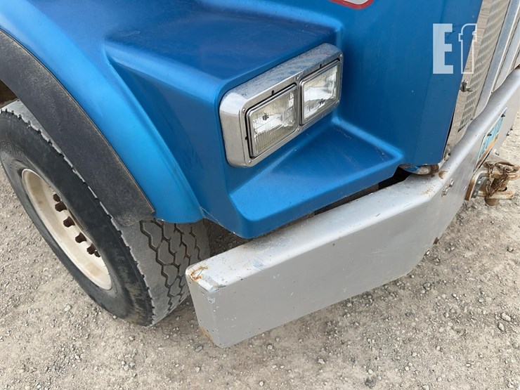 1998-kenworth-t800-image-29