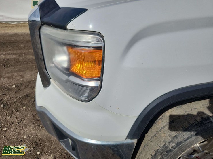 2015-gmc-sierra-1500-image-34