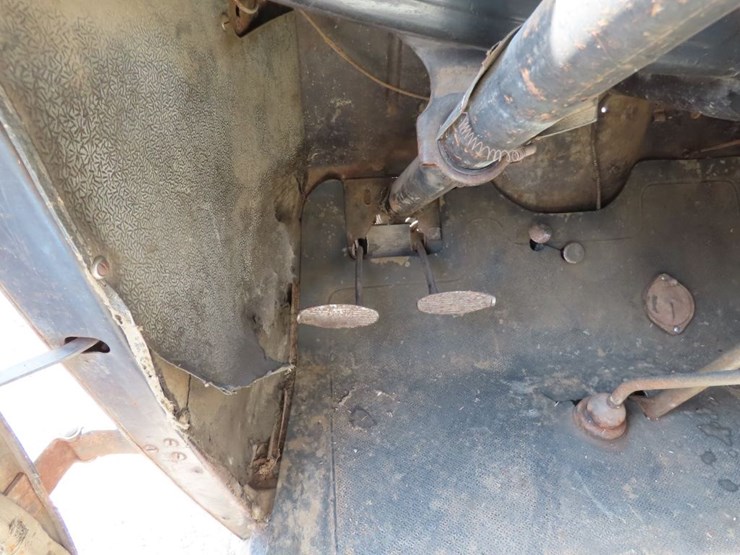 1930-ford-2dr-sedan-image-20