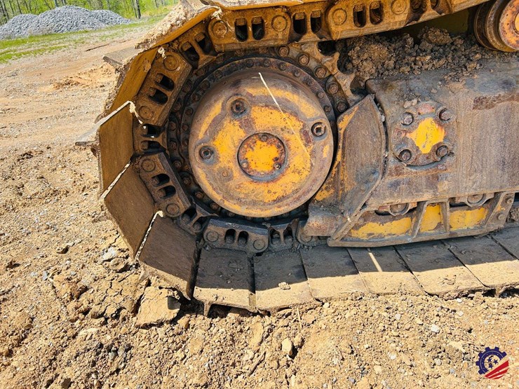 2023-komatsu-d65px-18-image-24