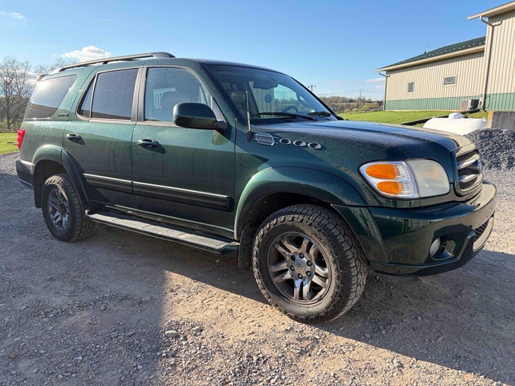 2004-toyota-sequoia-image-3