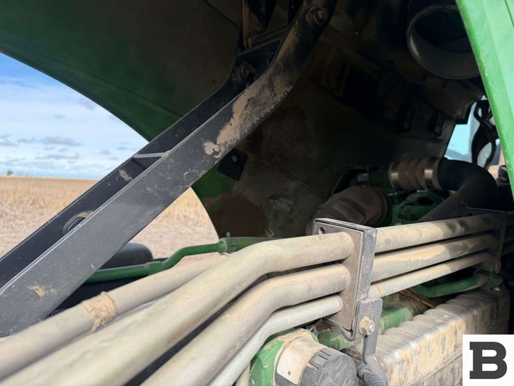 2014-john-deere-8295r-image-61