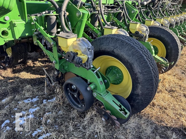 john-deere-1770-image-3