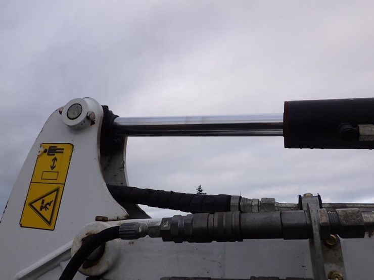 2020-bobcat-e26-image-17