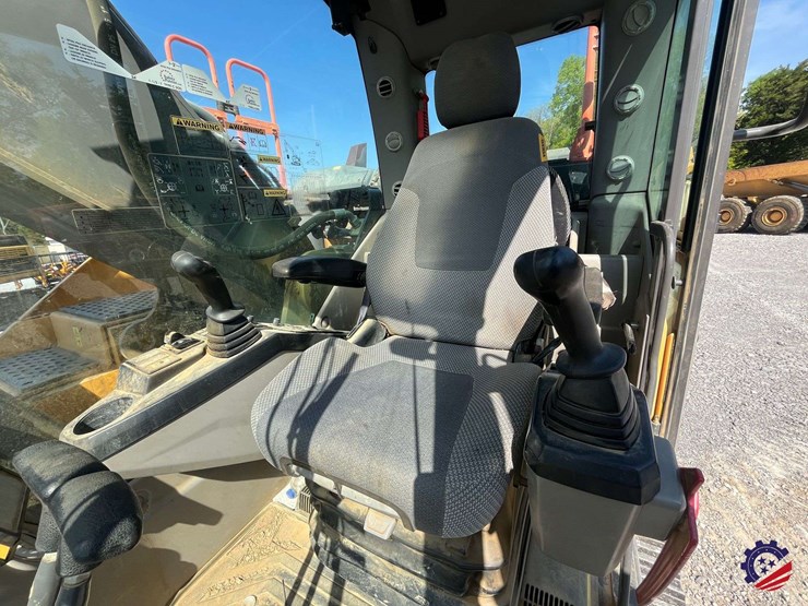 2017-volvo-ec300el-image-80