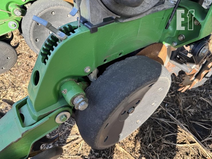 john-deere-1770-image-64