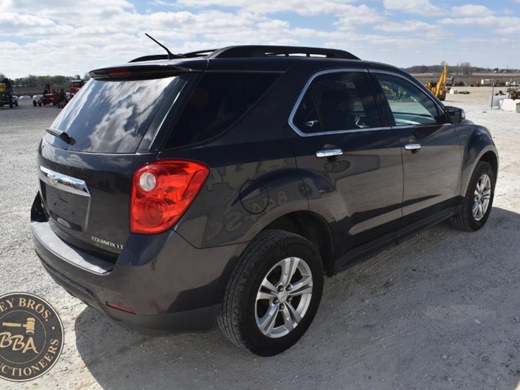 2013-chevrolet-equinox-lt-image-5