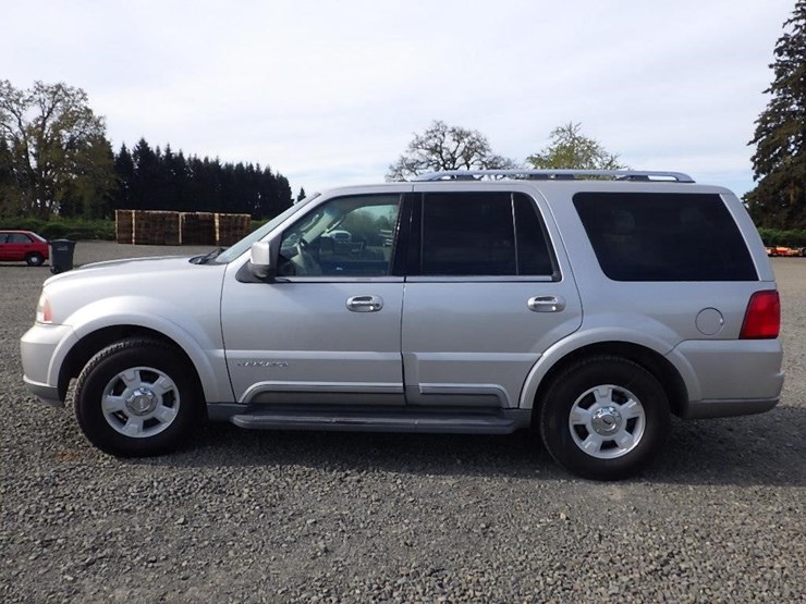 2003-lincoln-navigator-image-8