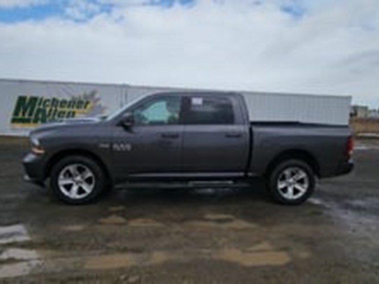 2016-dodge-1500-image-5