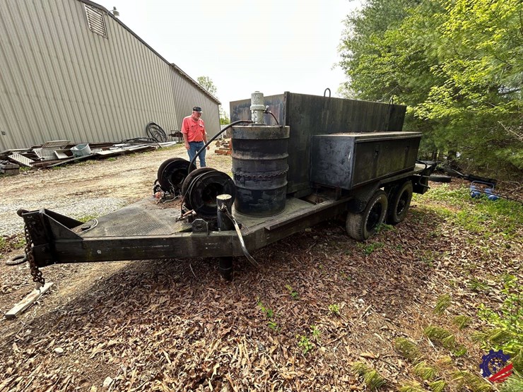 fuel-&-lube-truck-image-1