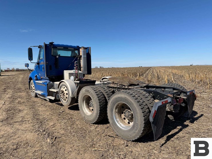 2013-international-prostar-image-4