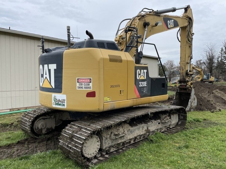 2013-caterpillar-320e-image-5