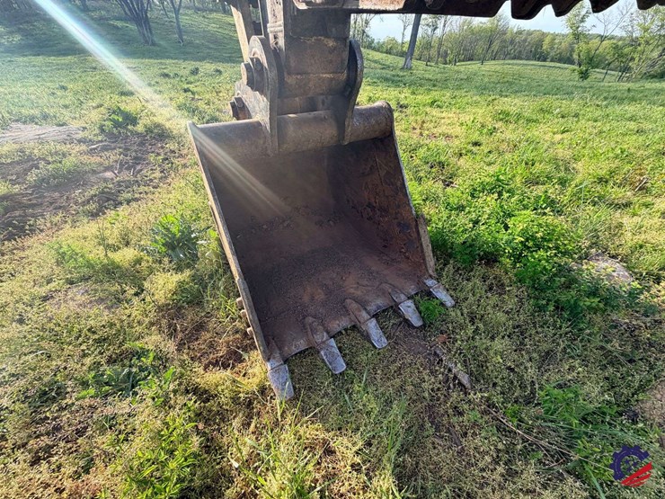 2019-deere-160g-lc-image-12