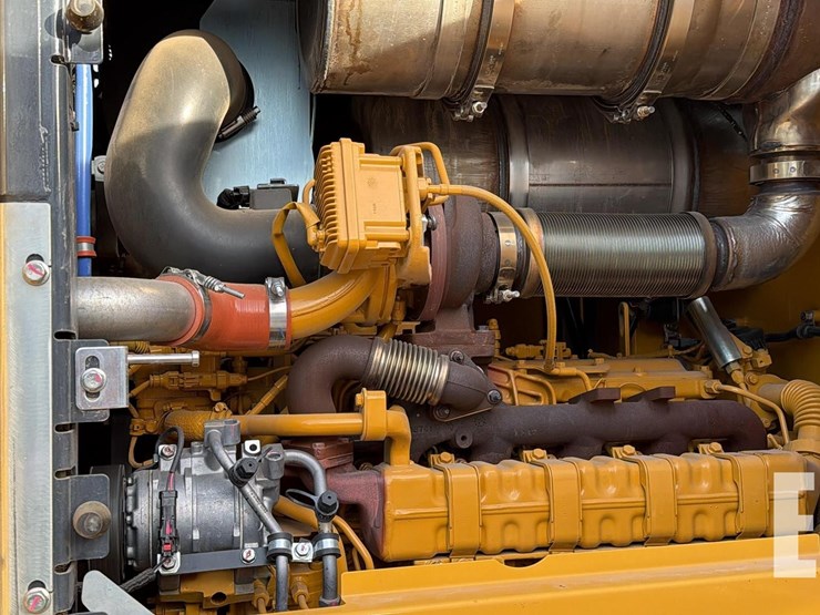 2024-deere-624-p-tier-image-20