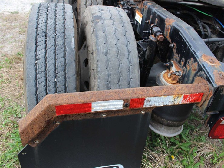 2019-freightliner-cascadia-126-image-29