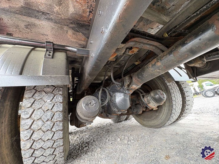 2007-international-sf525-t/a-dump-truck-image-42