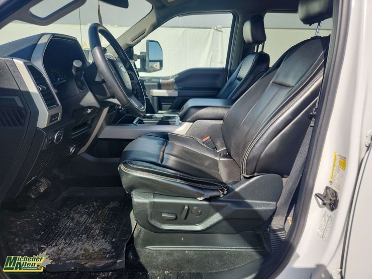 2020-ford-f350-image-13