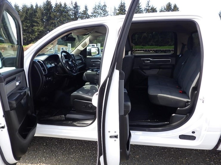 2019-dodge-1500-image-22