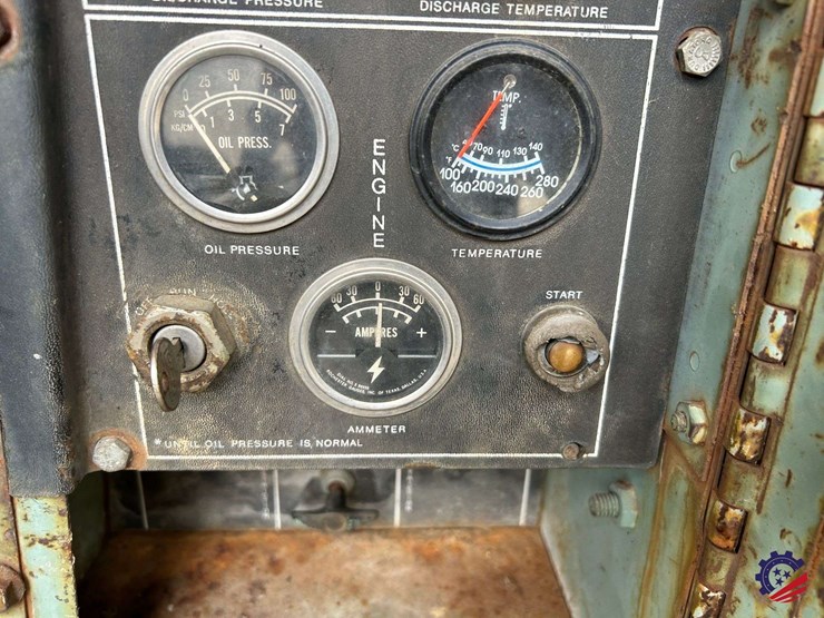 leroi-towable-air-compressor-image-10