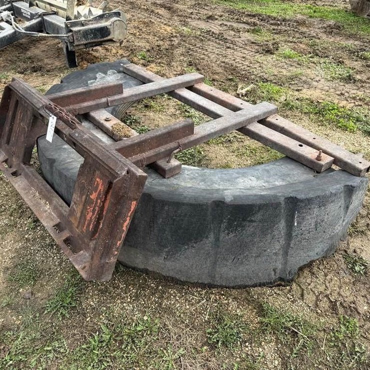 Universal Attach Tire Pusher