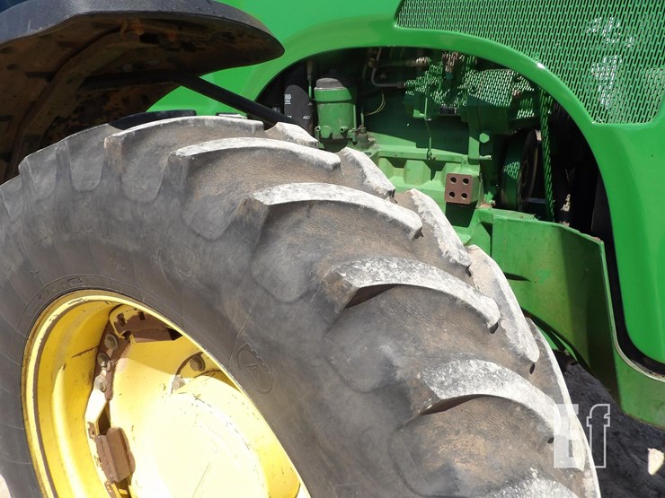 john-deere-8120-image-10