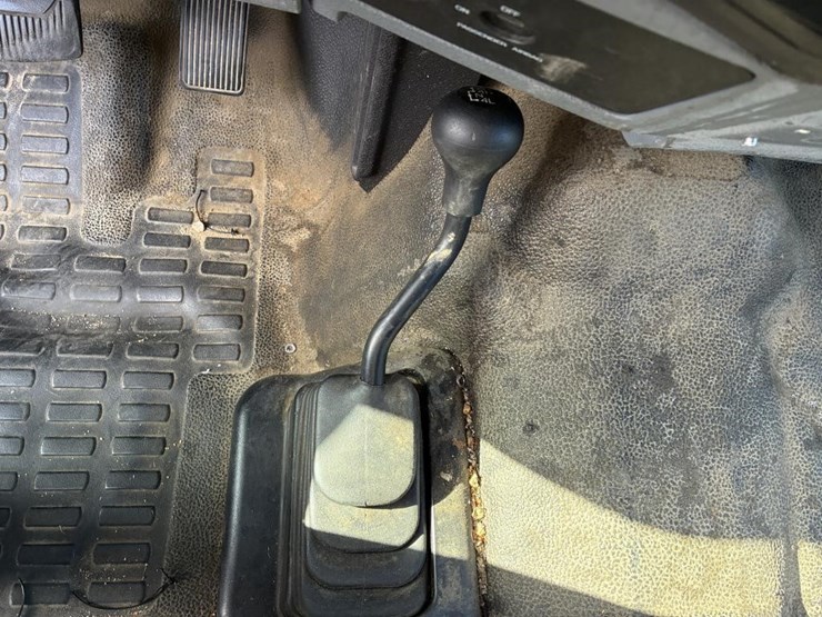 2011-ford-f250-image-17