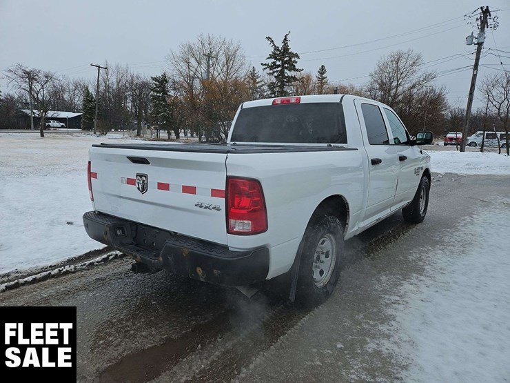 2019-ram-1500-classic-image-7