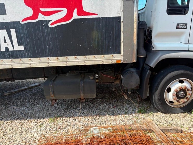 2007-gmc-t6500-image-5