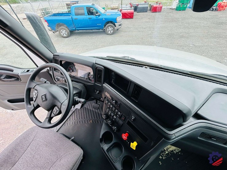 2024-international-lt62f-t/a-truck-tractor-image-96