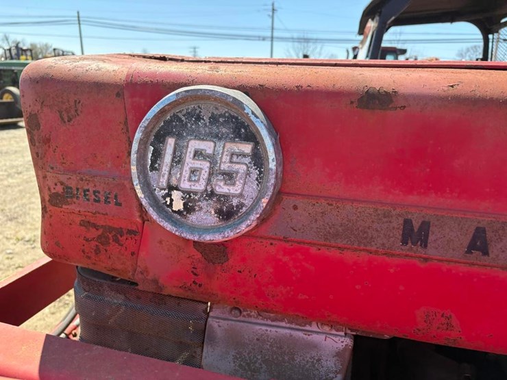 massey-ferguson-165-image-11