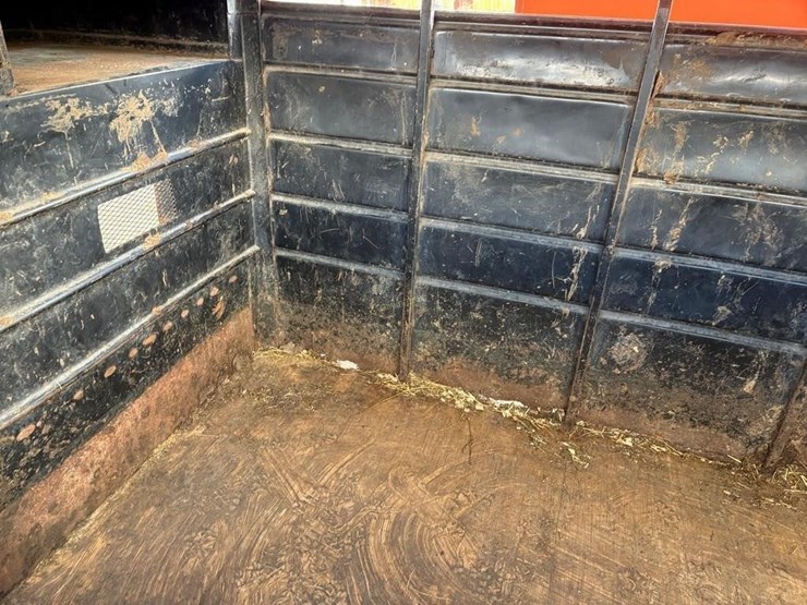 triggs-airline-gooseneck-cattle-trailer-image-7