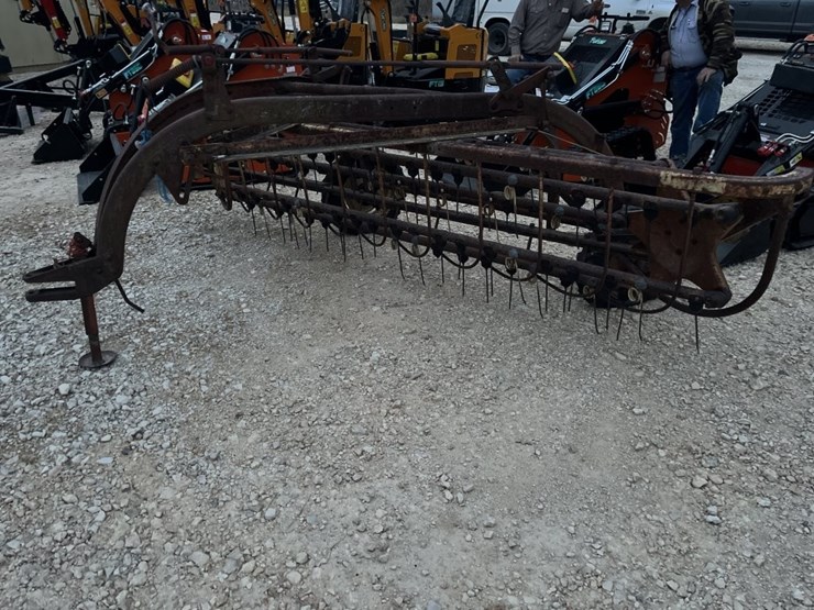 new-holland-258-image-1