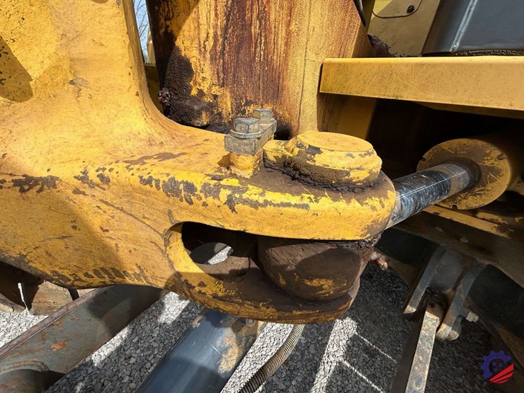 2009-komatsu-pc88mr-8-image-62