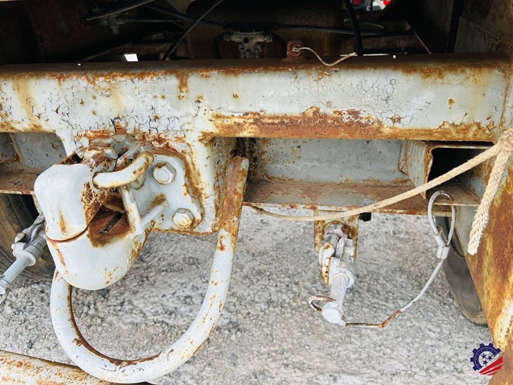 fruehauf-28ft-image-30