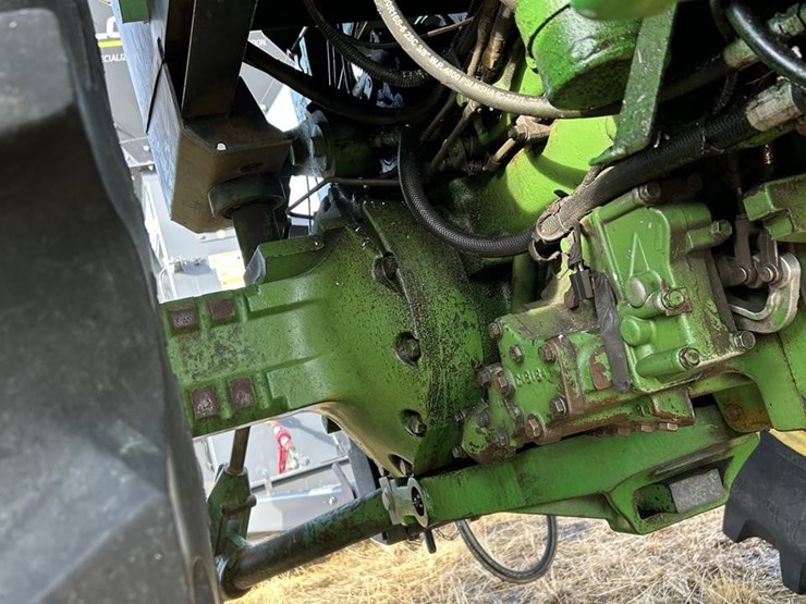 john-deere-4440-image-17