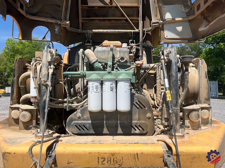 2010-volvo-a40e-image-71