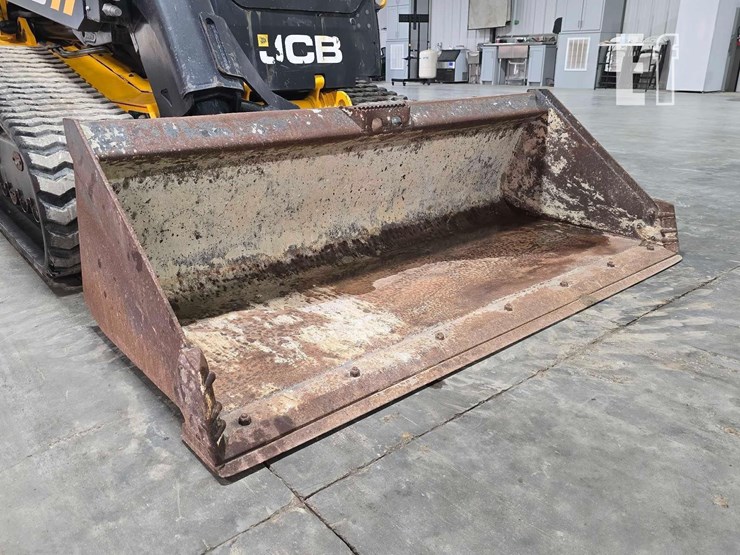 2021-jcb-3ts-8t-image-10