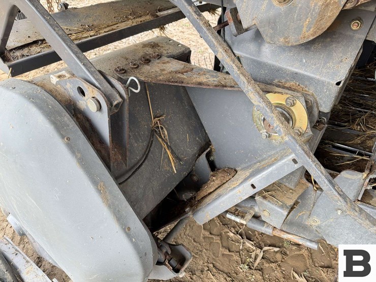 2007-massey-ferguson-2170-image-23