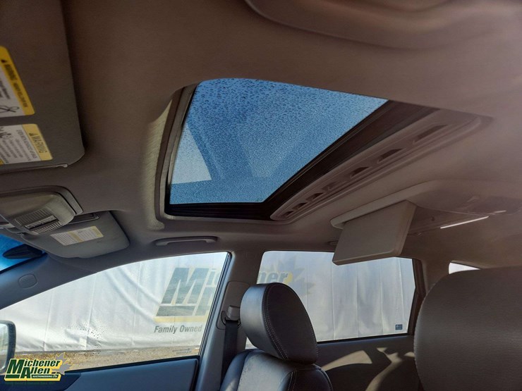 2011-subaru-tribeca-image-13