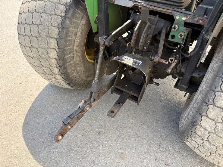 john-deere-4710-image-13