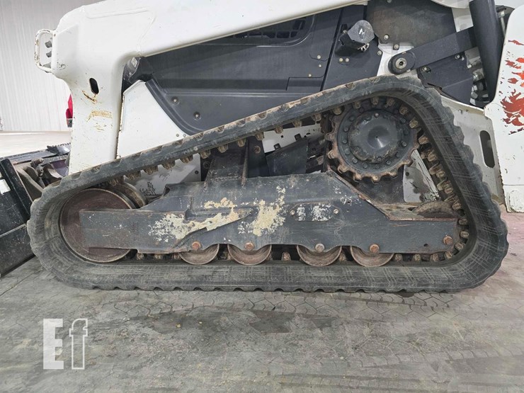 2020-bobcat-t76-image-23