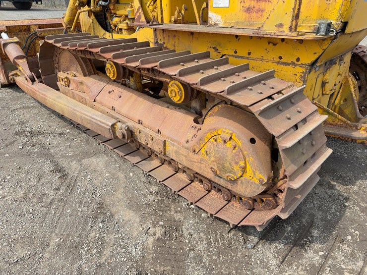 caterpillar-d6-image-22
