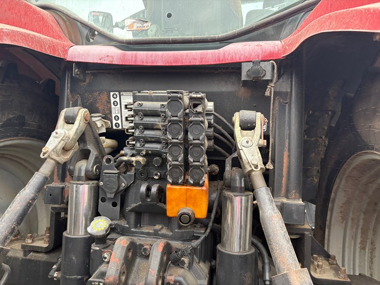 case-mxu125-tractor-image-14