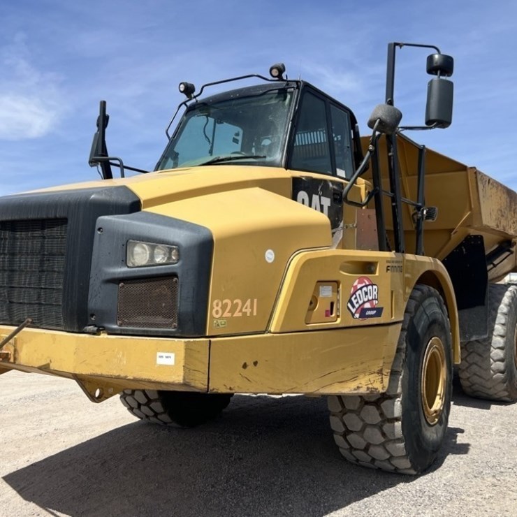 2013 CATERPILLAR 740B