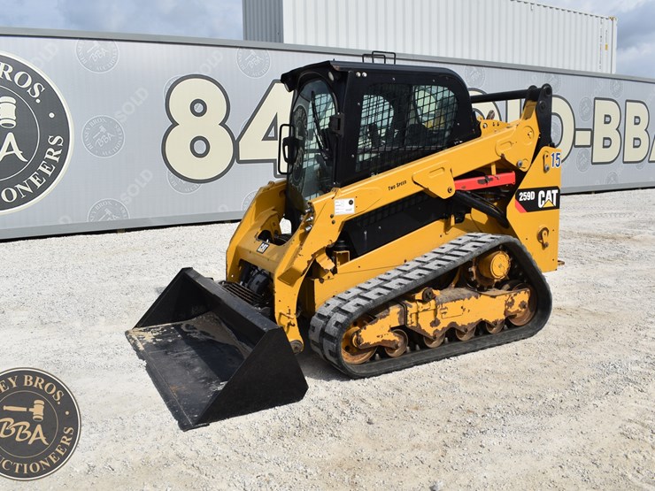 2017-caterpillar-259d-image-4