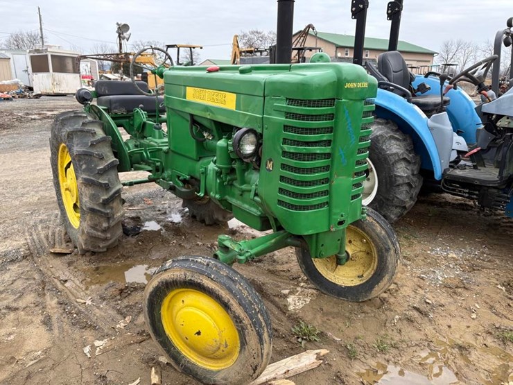 john-deere-m-image-1