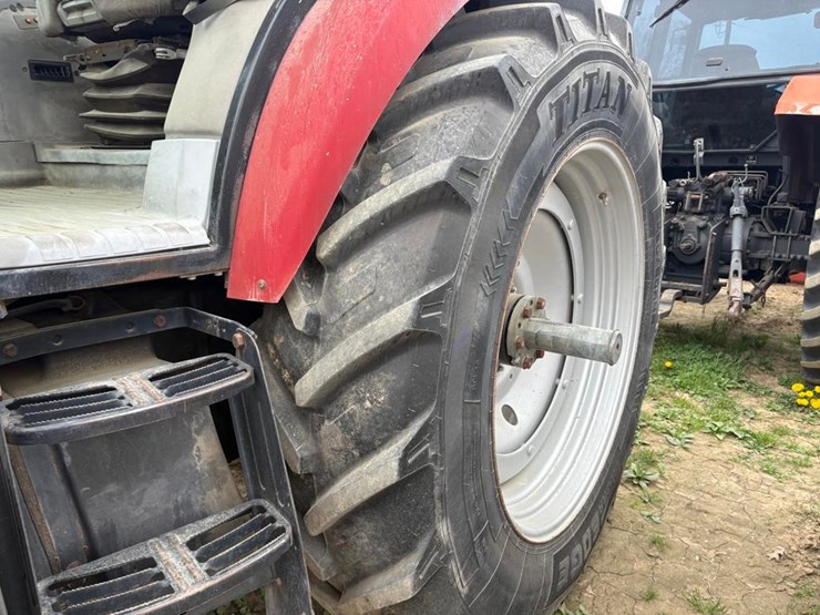 case-mxu125-tractor-image-5