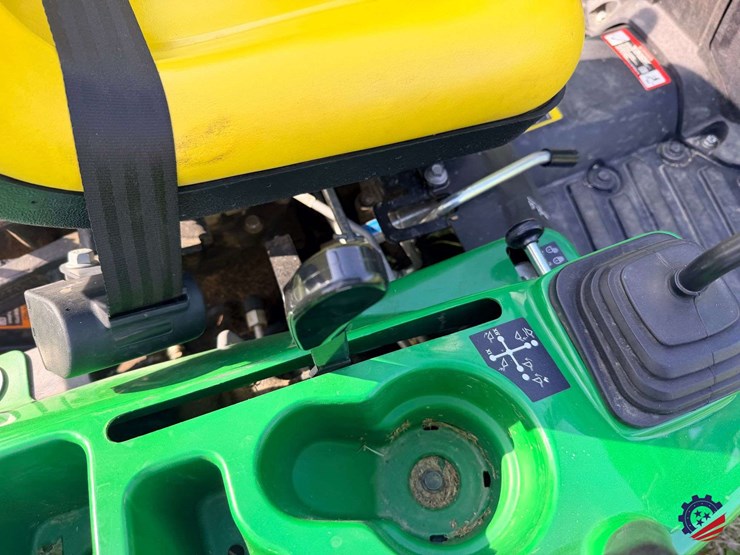 2025-john-deere-1023e-image-74