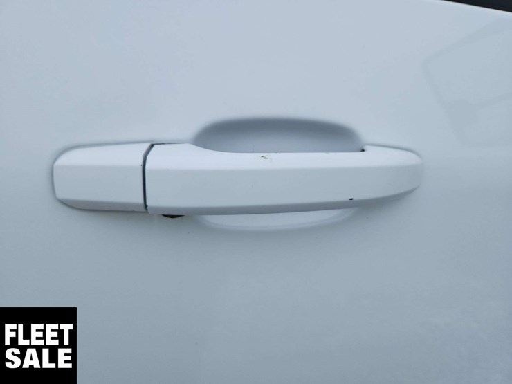 2018-chevrolet-silverado-3500hd-image-43