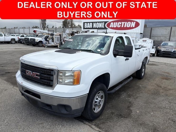 2012-gmc-sierra-2500-image-1